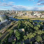 Apartment River To The - 7b