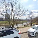 Apartment River To The - 7b *
